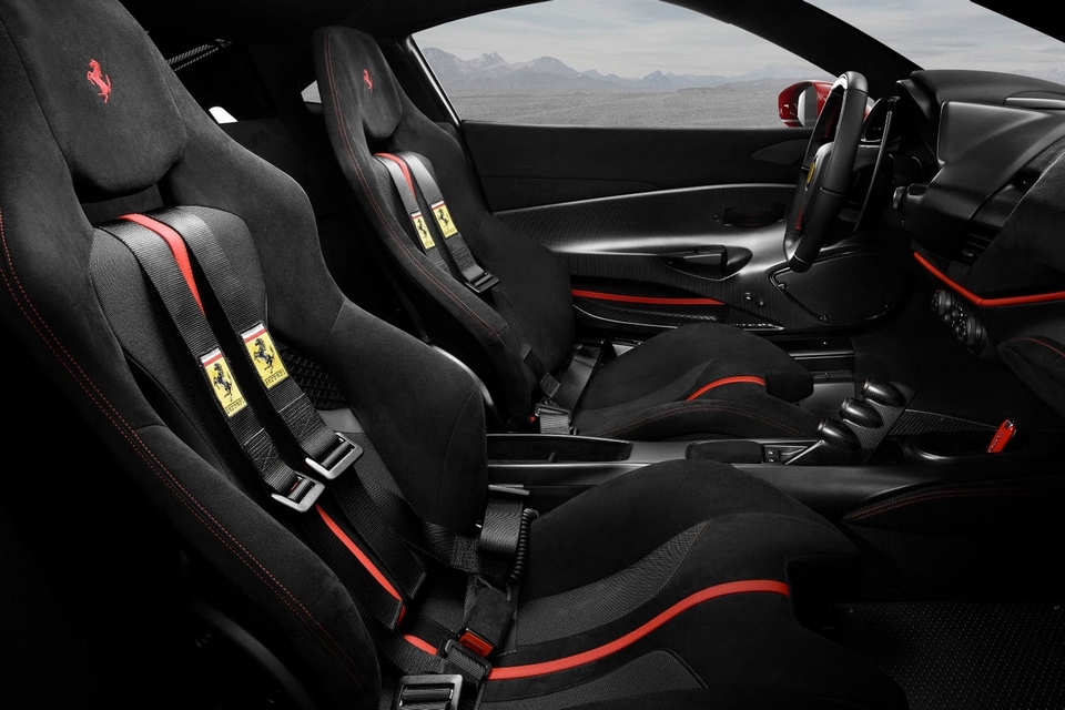 ferrari-488-pista-6