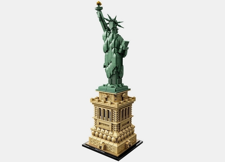 LEGO-architecture-statue-of-liberty-1
