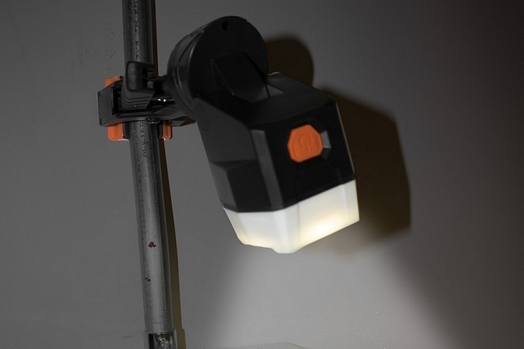 klein-tools-clamping-worklight-3