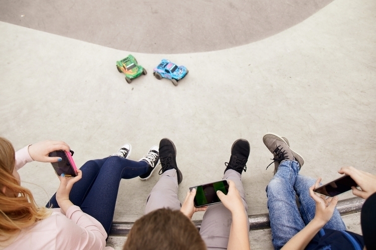 xdroid-connected-rc-cars-4