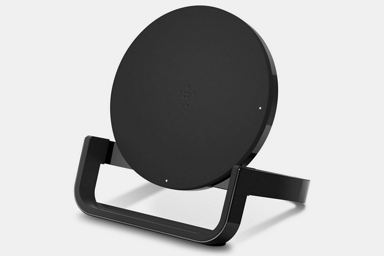 belkin-boost-up-wireless-charging-stand-1