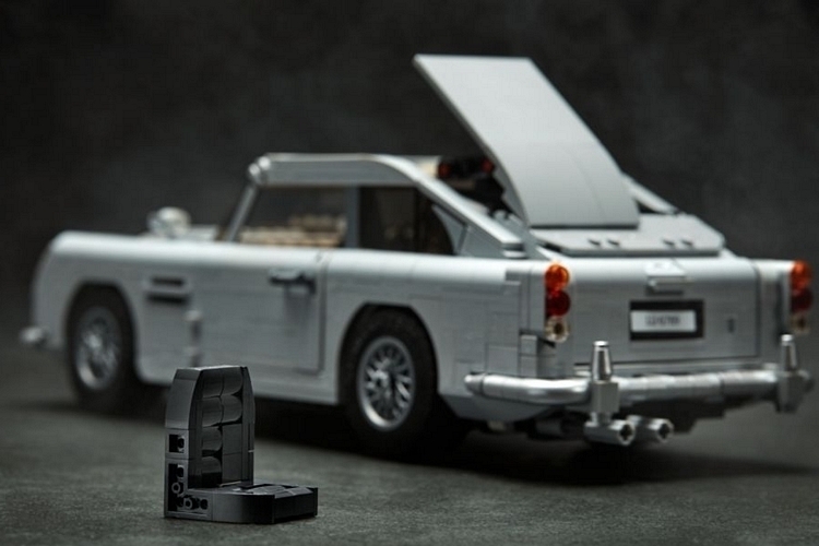 LEGO-creator-expert-james-bond-aston-martin-db5-3