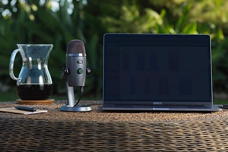 blue-yeti-nano-2