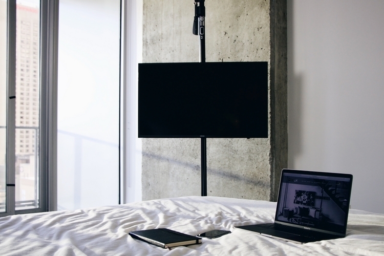 mofo-pole-tv-mount-4