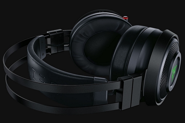 razer-navi-wireless-rumble-headphones-2