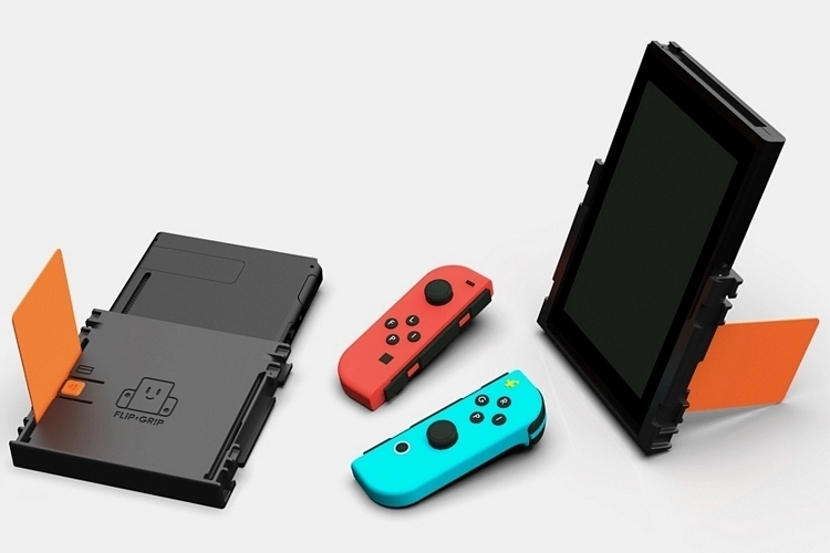 fangamer-flip-grip-2