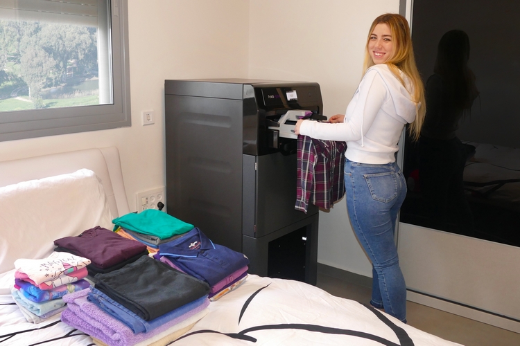 FOLDIMATE Laundry Folding Machine at CES 2019! 