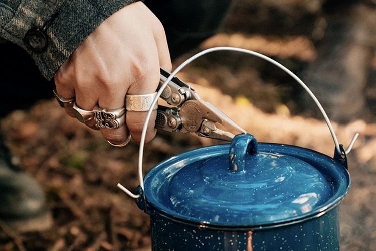 leatherman-free-pr-multi-tool-3