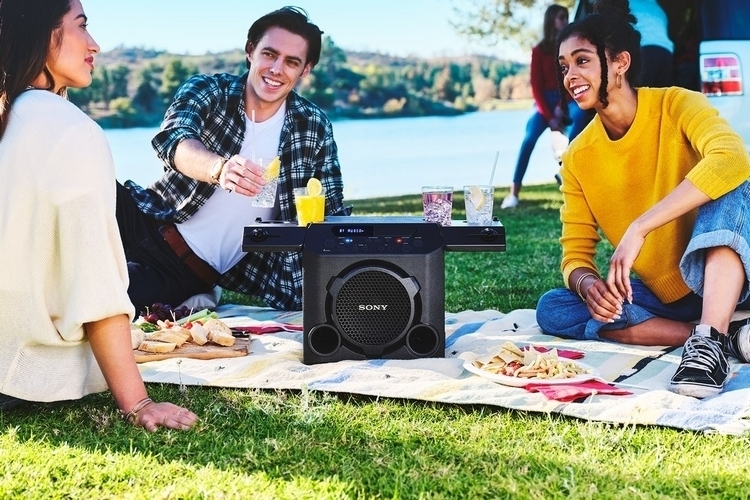 sony-gtk-pg10-outdoor-speaker-2