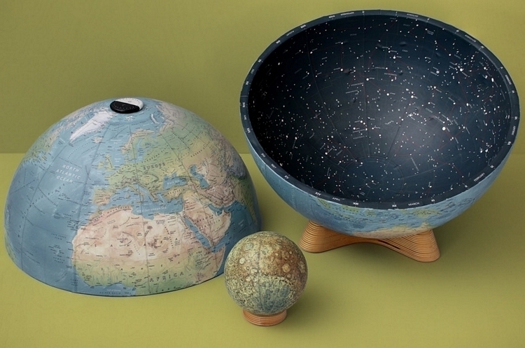acme-globes-2