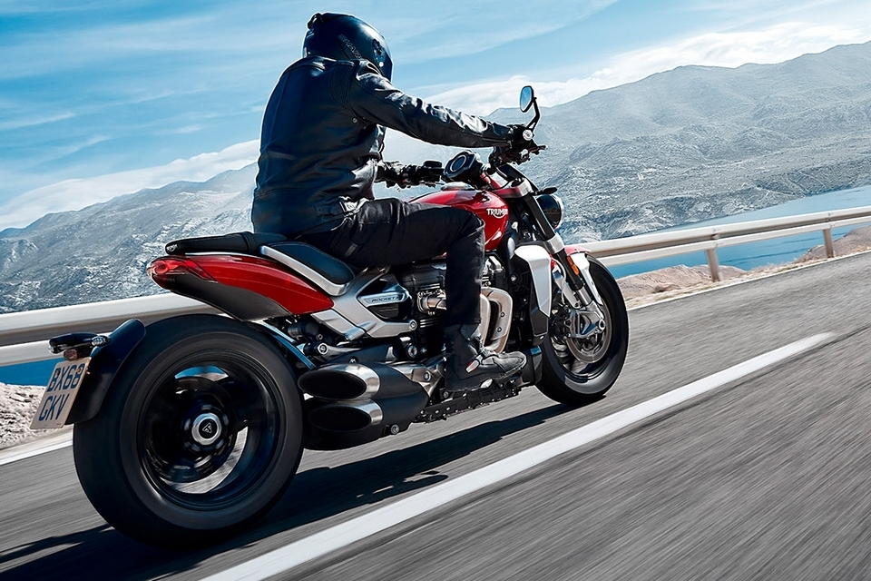 triumph-rocket-3-2