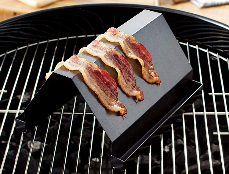 https://www.coolthings.com/wp-content/uploads/2021/08/cool-bacon-kitchen-products-02.jpg