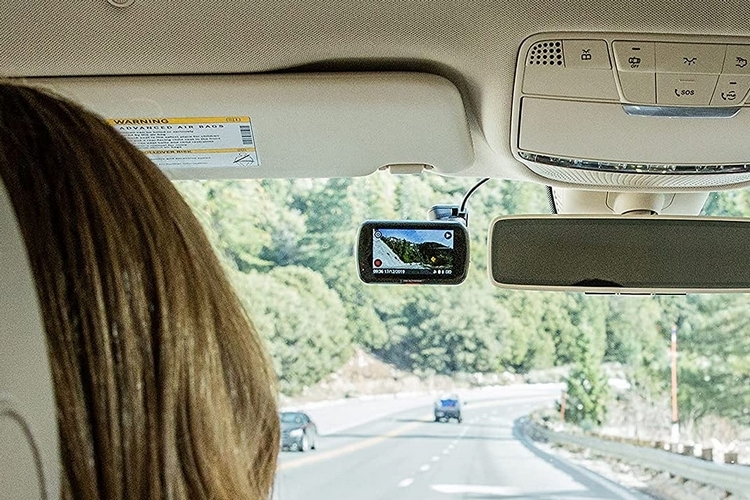 https://www.coolthings.com/wp-content/uploads/2023/05/the-best-dash-cams-00.jpg